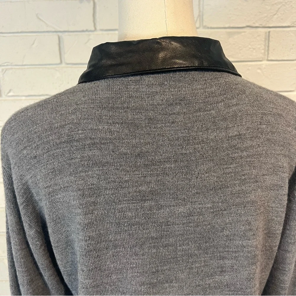 Vintage 90s Bill Blass Faux Leather Collar Shirt Women’s L